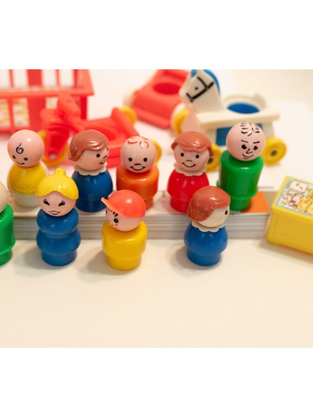 Vintage Fisher Price Little People Furniture Nursery Baby Crib Chair Tricycle - Picture 8 of 15